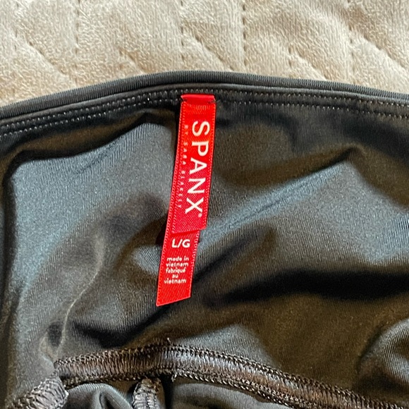 Spanx camo leggings women’s size large black pre-owned condition - Picture 6 of 10